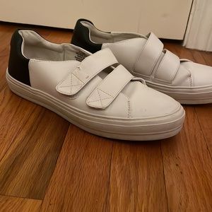 Nine West black and white Velcro sneakers
